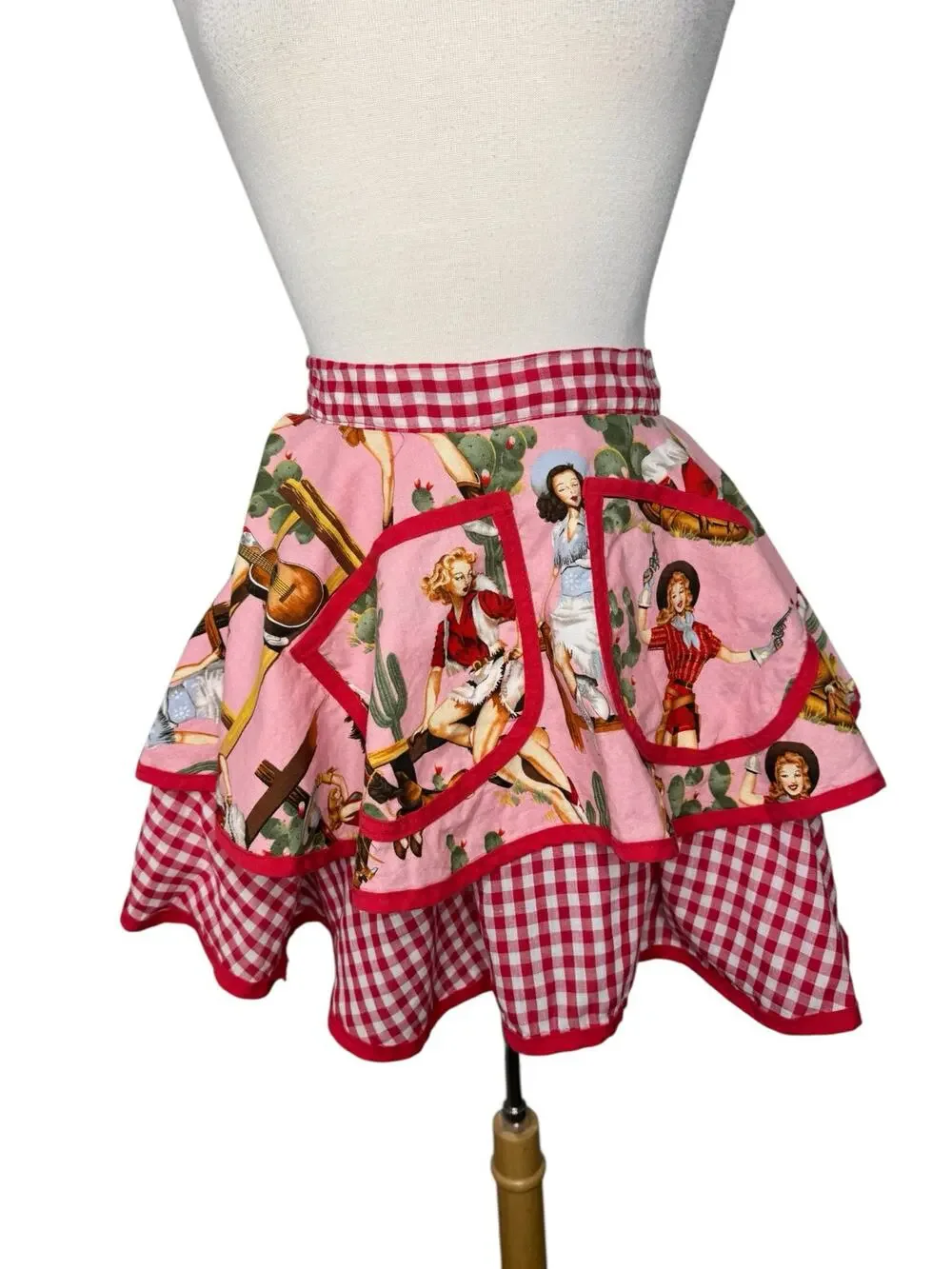 Retro Cowgirl Pinup Western Gingham Plaid Apron Red White CUPCAKE PROVOCATEUR